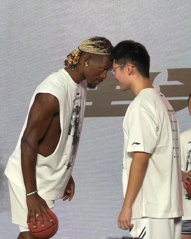 关于巴特勒在勇士比赛中出色防守,出色防守引发热议!引发球迷热议的信息 关于巴特勒在勇士比赛中出色防守,出色防守引发热议!引发球迷热议的信息